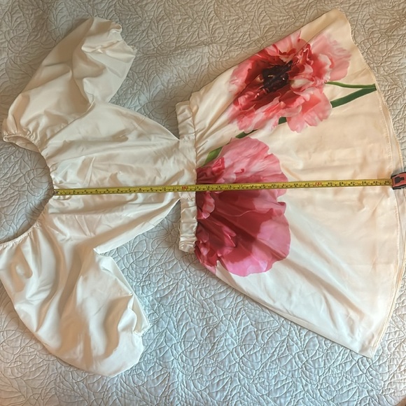 Express Floral Puff Sleeve Cutout Dress - Picture 6 of 6